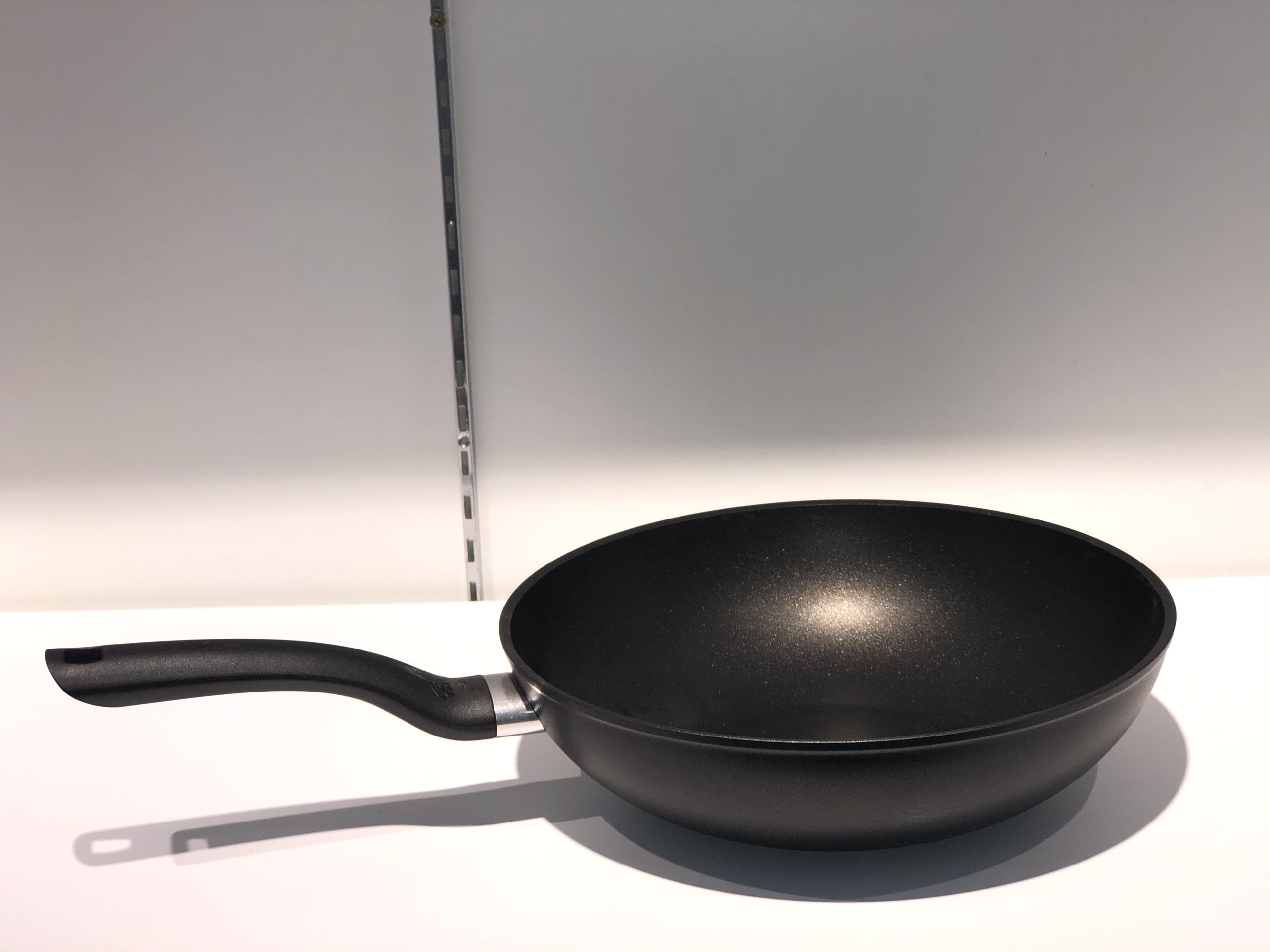 Chảo đáy sâu / sâu lòng chống dính Fissler Cenit Induction size 28cm - SX tại Ý - Hàng chính hãng