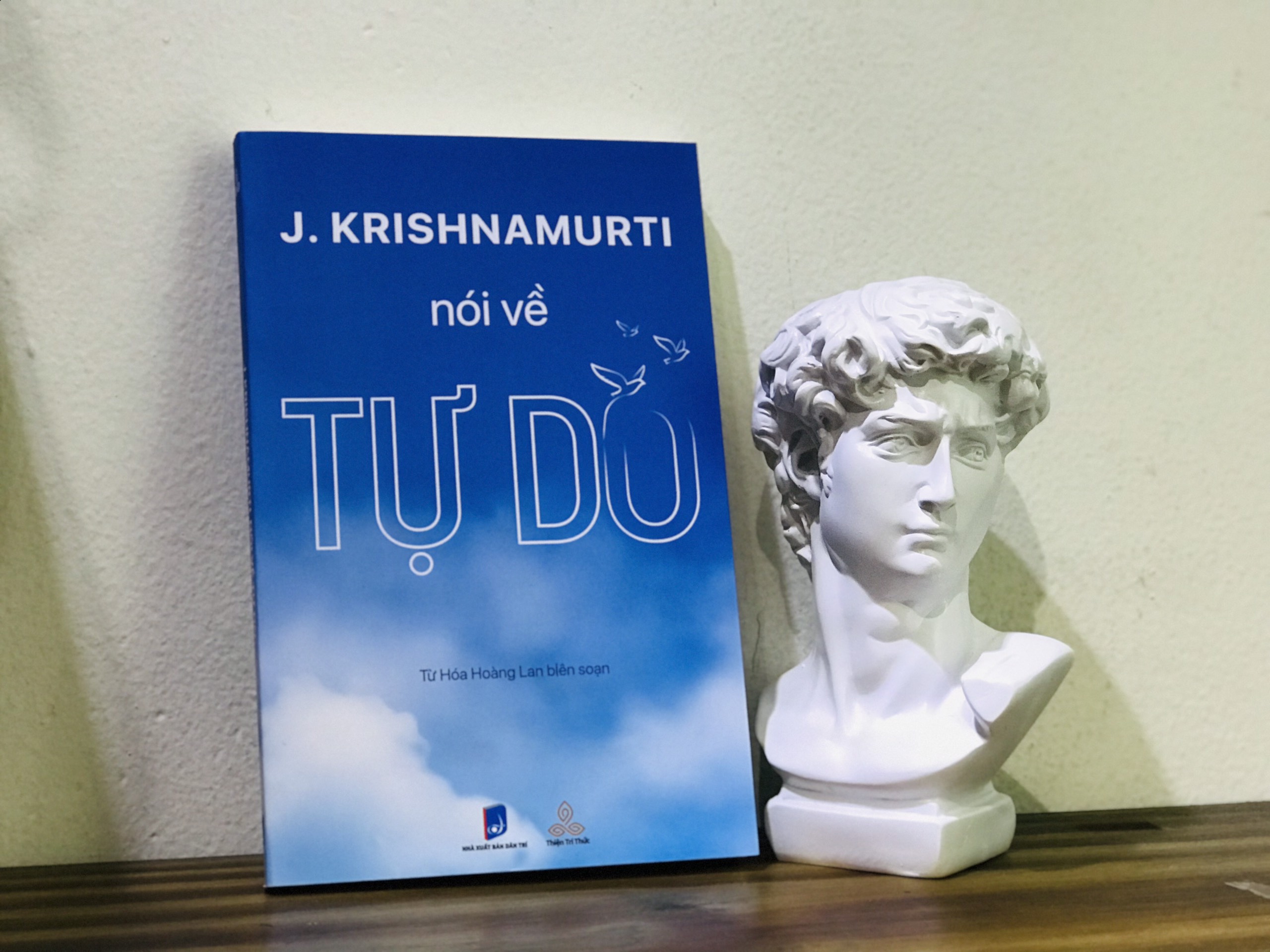 Sách - Krishnamurti Nói Về Tự Do - J. Krishnamurti