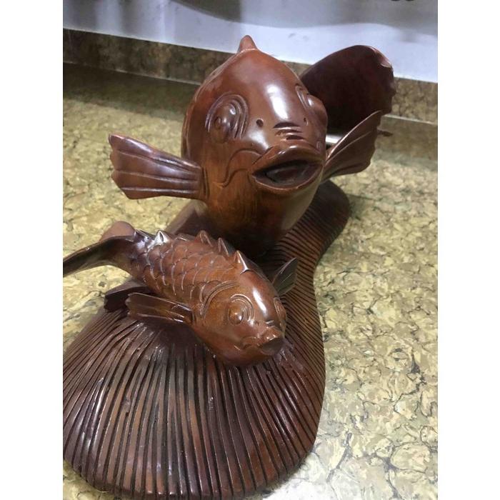 Tượng Cá Chép Mẹ Con Gỗ Gõ Mỹ Nghệ Size Dài 60cm Cao 30cm Ngang 25cm Anh Chị Trưng Phòng Khách Nhà, Công Ty, Trên Bàn Uống Trà , Quà Biếu Tặng ý nghĩa cá chép có cá có tiền tài lộc ạ