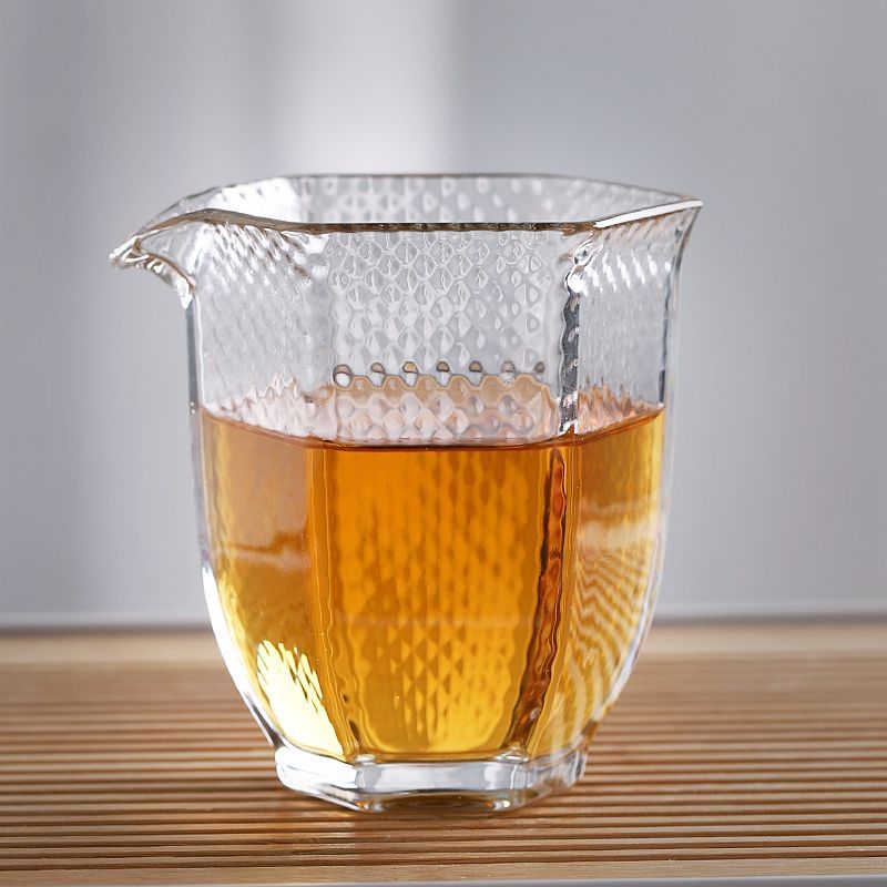 Tống chuyên trà thủy tinh chịu nhiệt Borosilicate cao cấp 230 ml