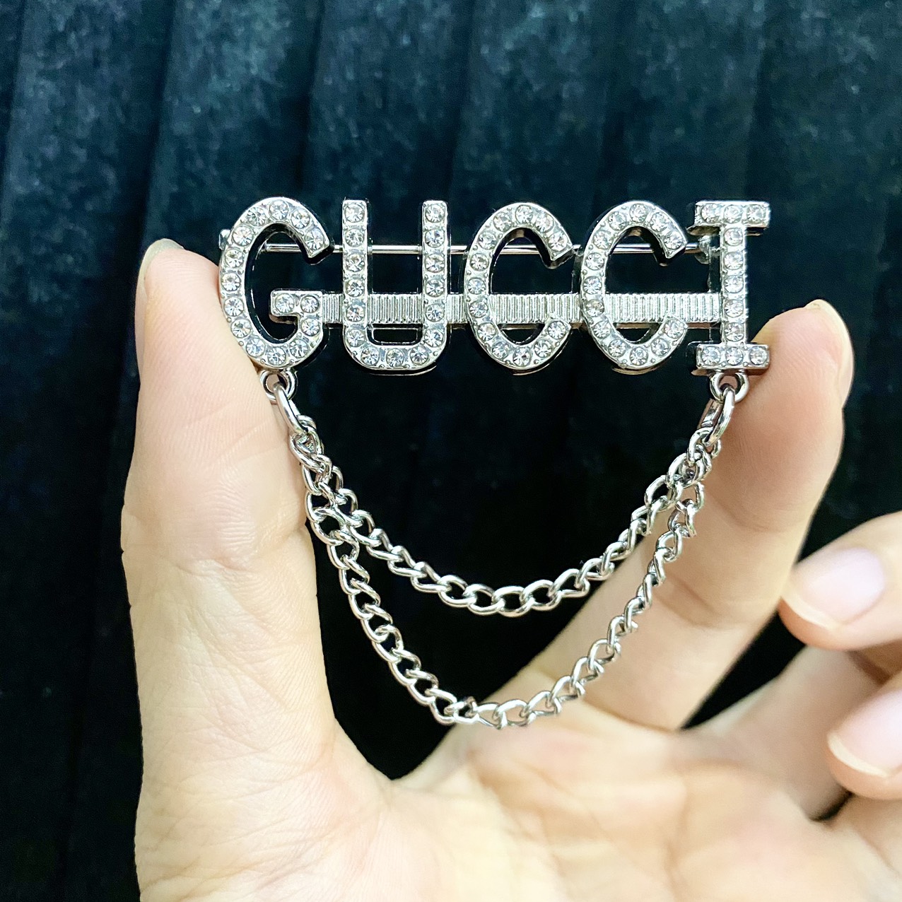 Ghim tag cài áo thời trang G20V G20B kèm chain xích HOT