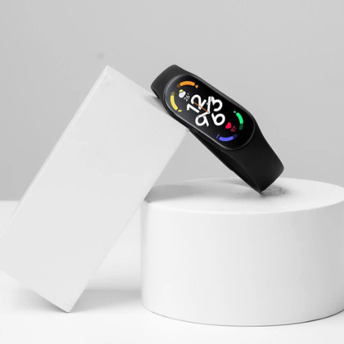 Vòng đeo tay thông minh Xiaomi Mi Band 7 | Màu đen | Chống nước 5 ATM | 180 mAh - Hàng chính hãng