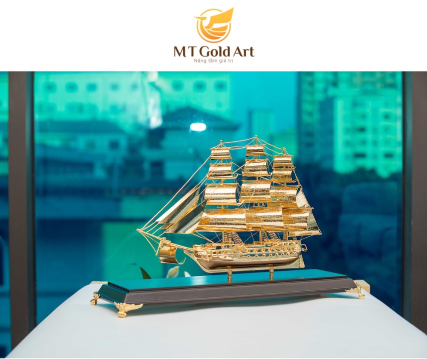 Mô hình thuyền buồm mạ vàng 24k MT Gold Art L46 (51x30x18cm)