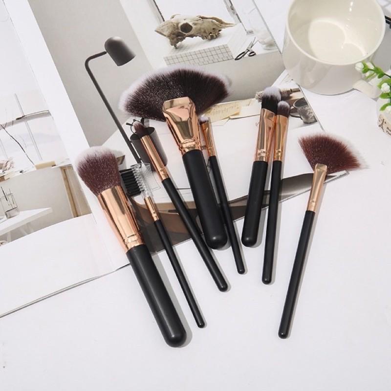 Bộ cọ trang điểm 8 món cao cấp NINE BEAUTY có sẵn