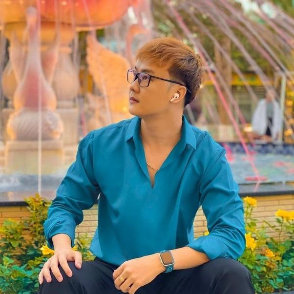 Sơ mi nam nữ cổ V vải lụa JBAGGY, Áó sơ mi form rộng Unisex nam nữ tay dài Hàn Quốc SMCV
