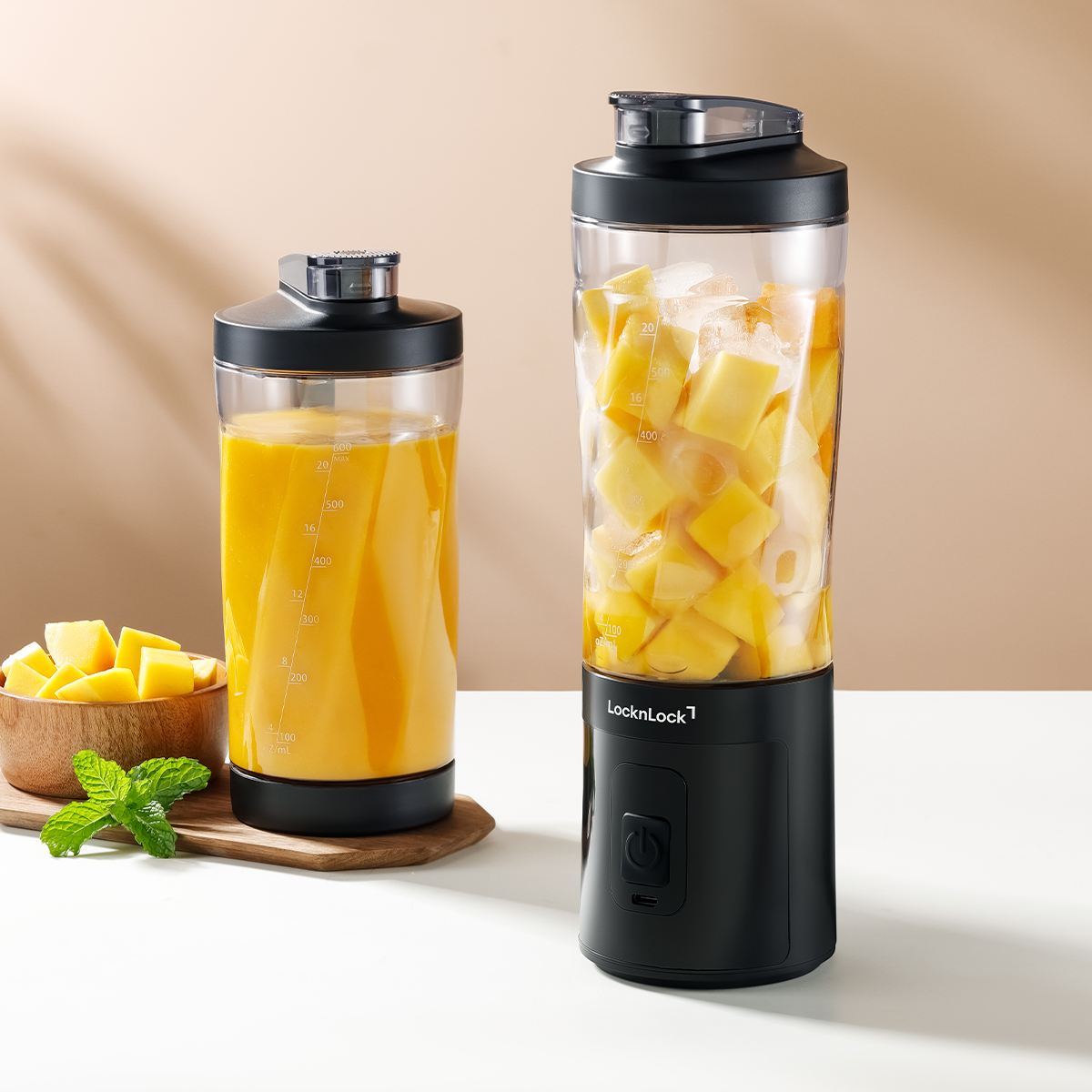 Máy Xay Sinh Tố Cầm Tay LocknLock Powerful Portable Blender EJJ356BLK 600ml, Hàng Chính Hãng, Thiết Kế Nắp Kèm Miệng Uống – JoyMall