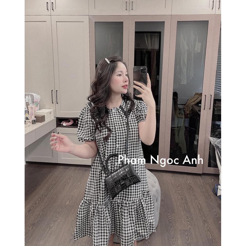 VÁY KẺ ĐEN CỔ PHỐI REN ĐUÔI CÁ