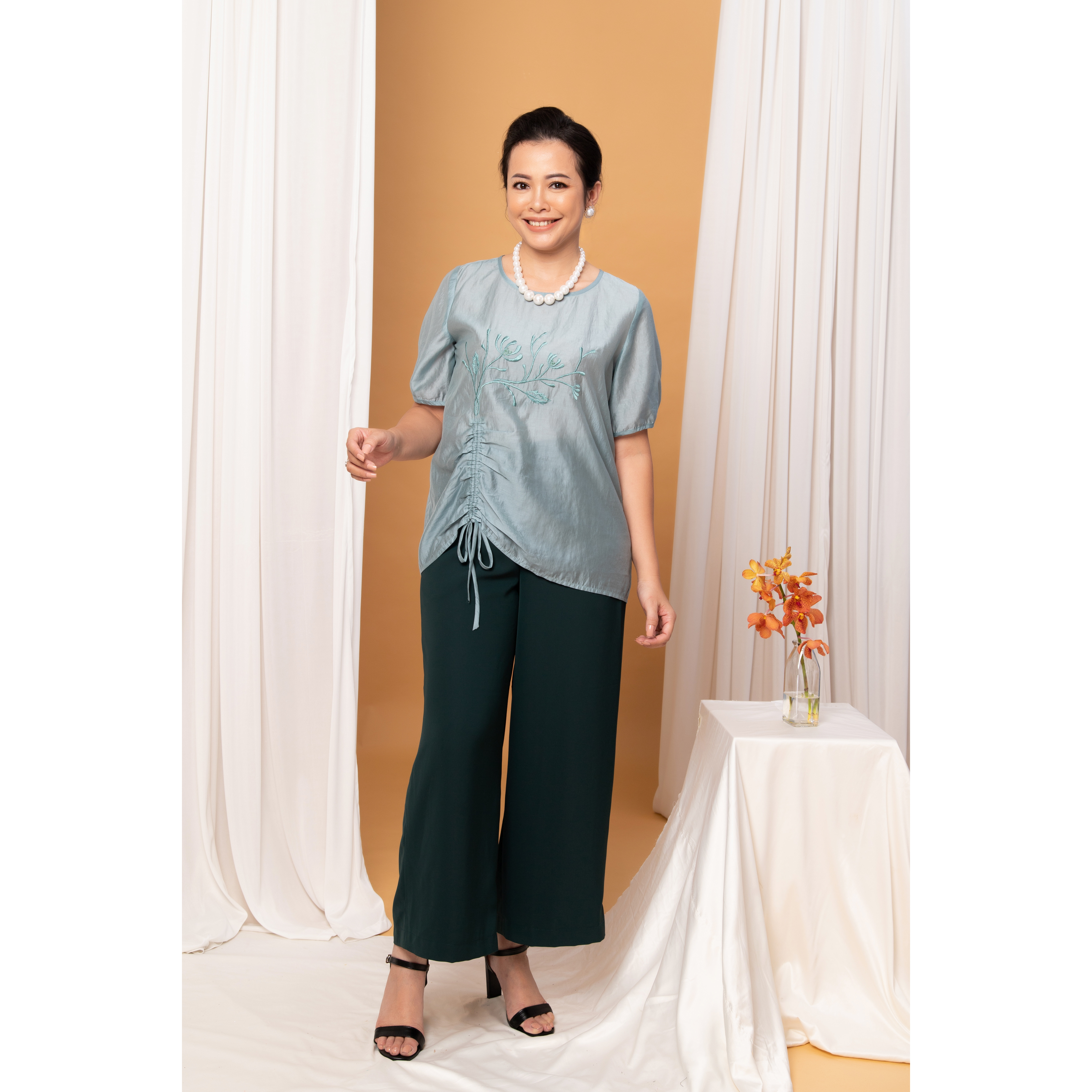 Áo trung niên iDiva A18-63, chất liệu lụa tơ cao cấp, dáng suông nhẹ phù hợp U50 dự tiệc &amp; dạo phố