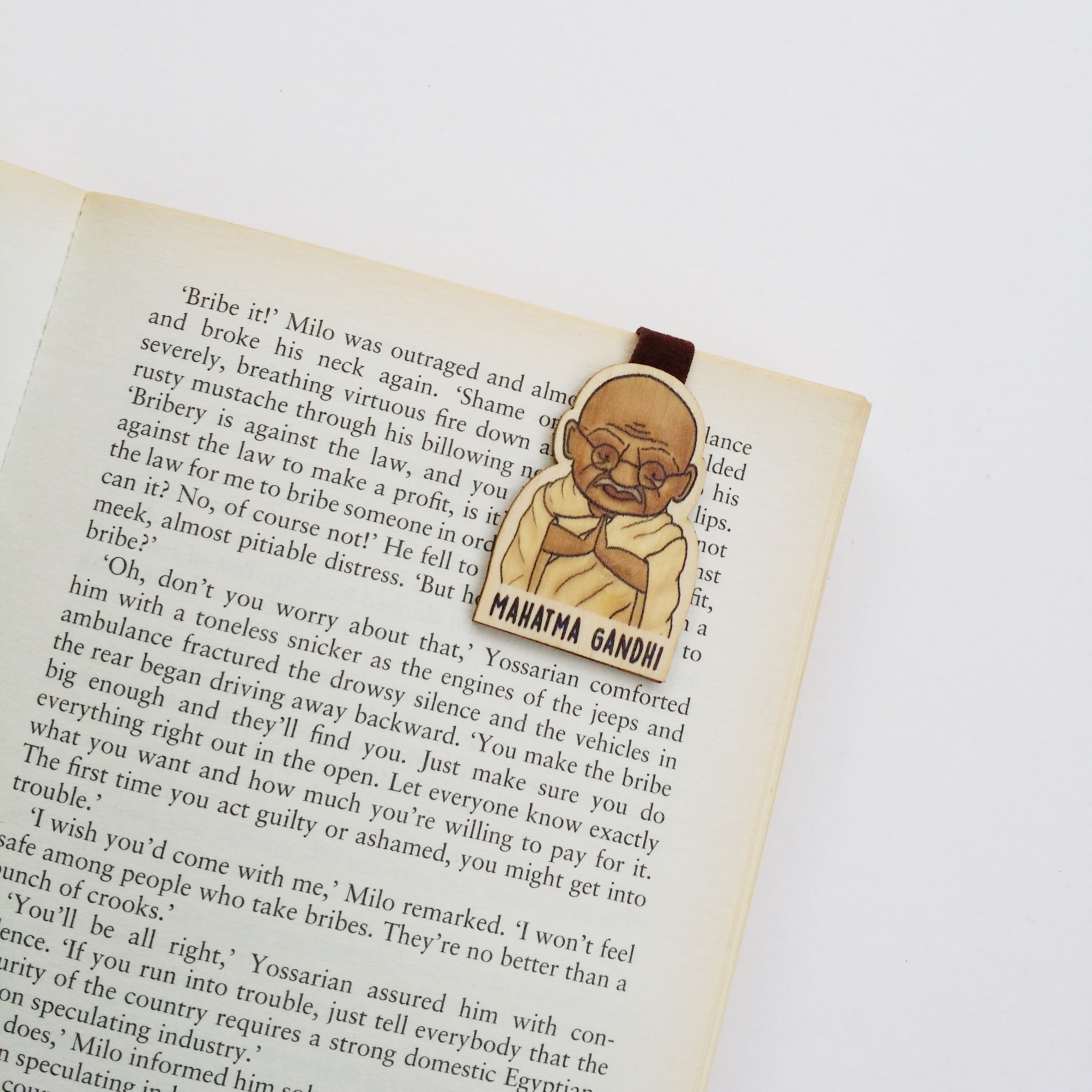 Bookmark gỗ nam châm Mahatma Gandhi BO032