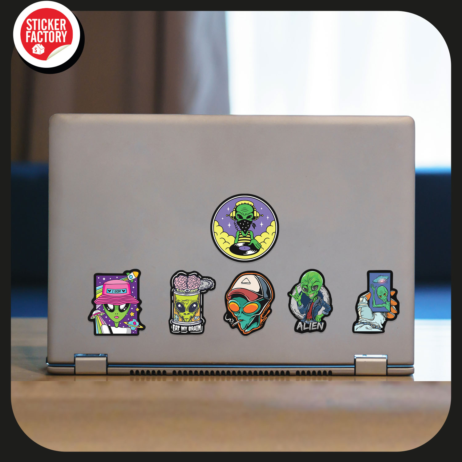 Aliens - Set 30 sticker decal hình dán nón bảo hiểm, laptop, xe máy, ô tô - STICKER FACTORY