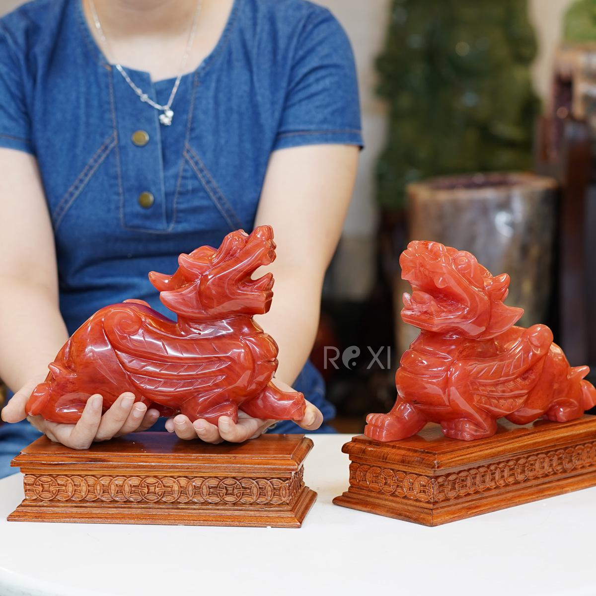 Cặp Tỳ hưu đá phong thủy màu đỏ 20cm