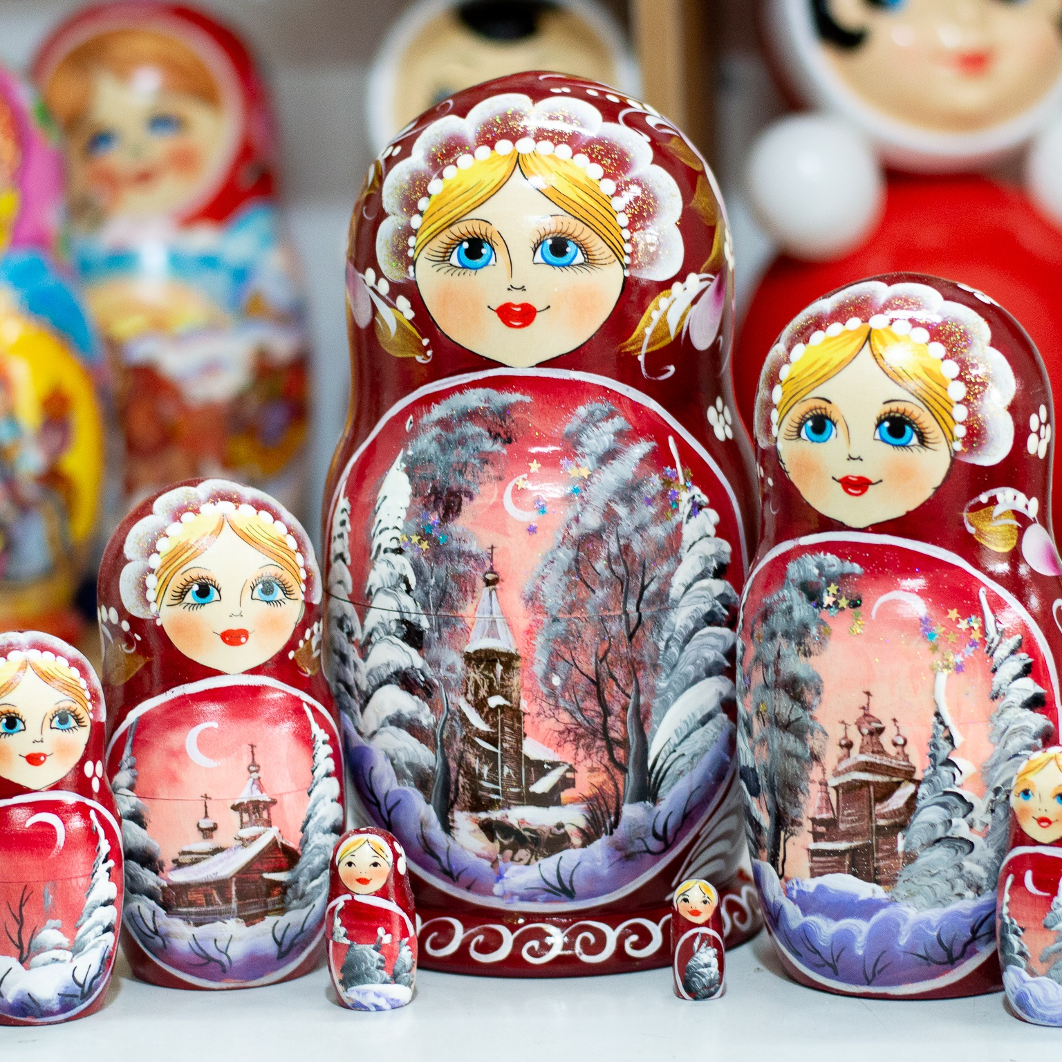 BỘ BÚP BÊ MATRYOSHKA 7 LỚP CAO 22CM VẼ HOA VĂN"PHONG CẢNH MÙA ĐÔNG" BÓNG LOÁNG RẤT ĐẸP