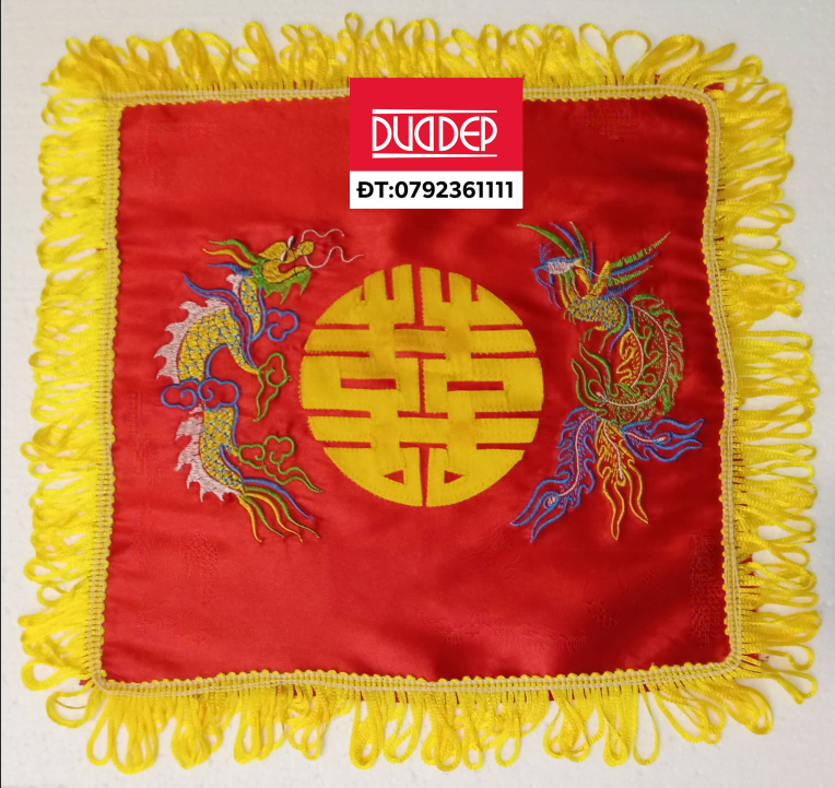 KHĂN PHỦ CHO TRÁP CƯỚI HỎI
