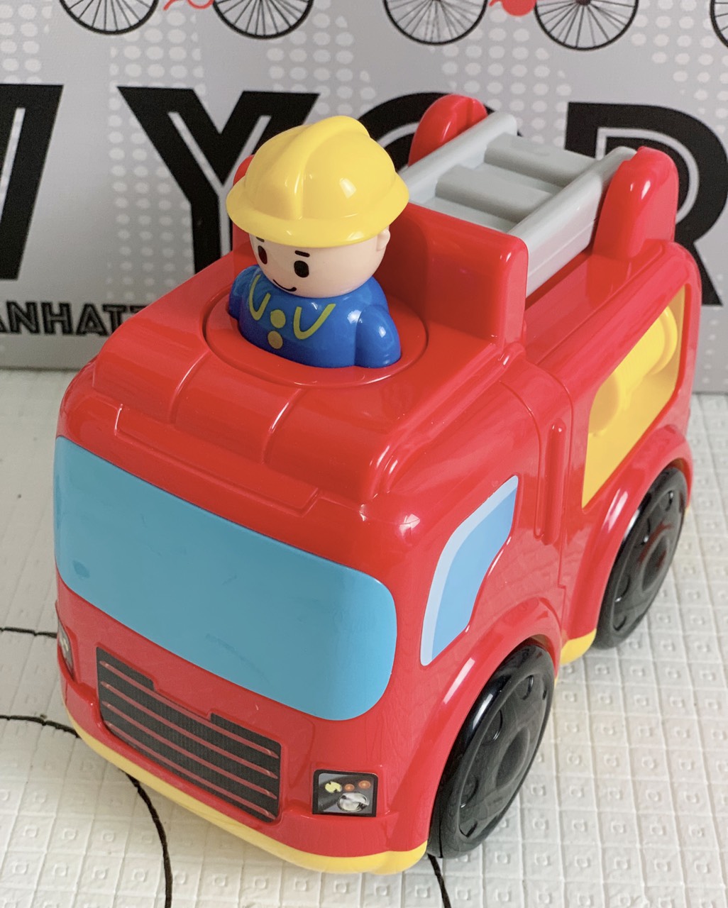Xe ô tô cứu hỏa chạy đà cao cấp Infantino