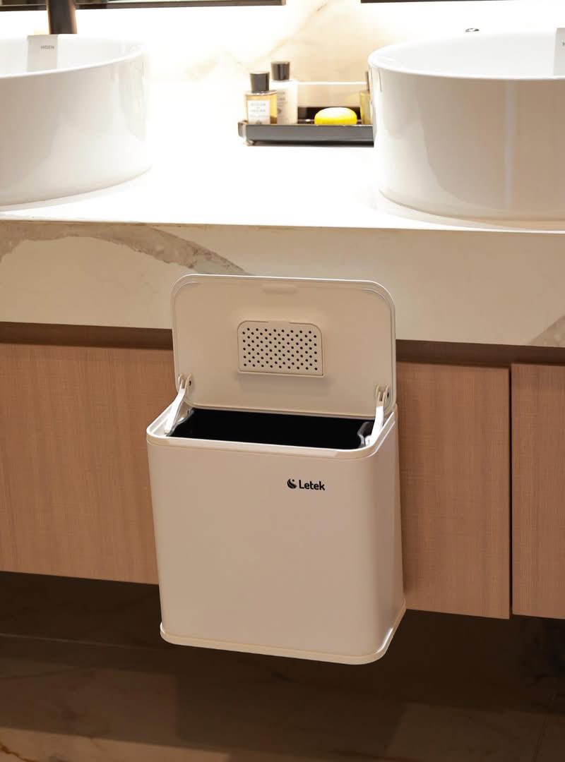 Thùng rác treo tủ & để bàn Letek LC05 hàng chính hãng