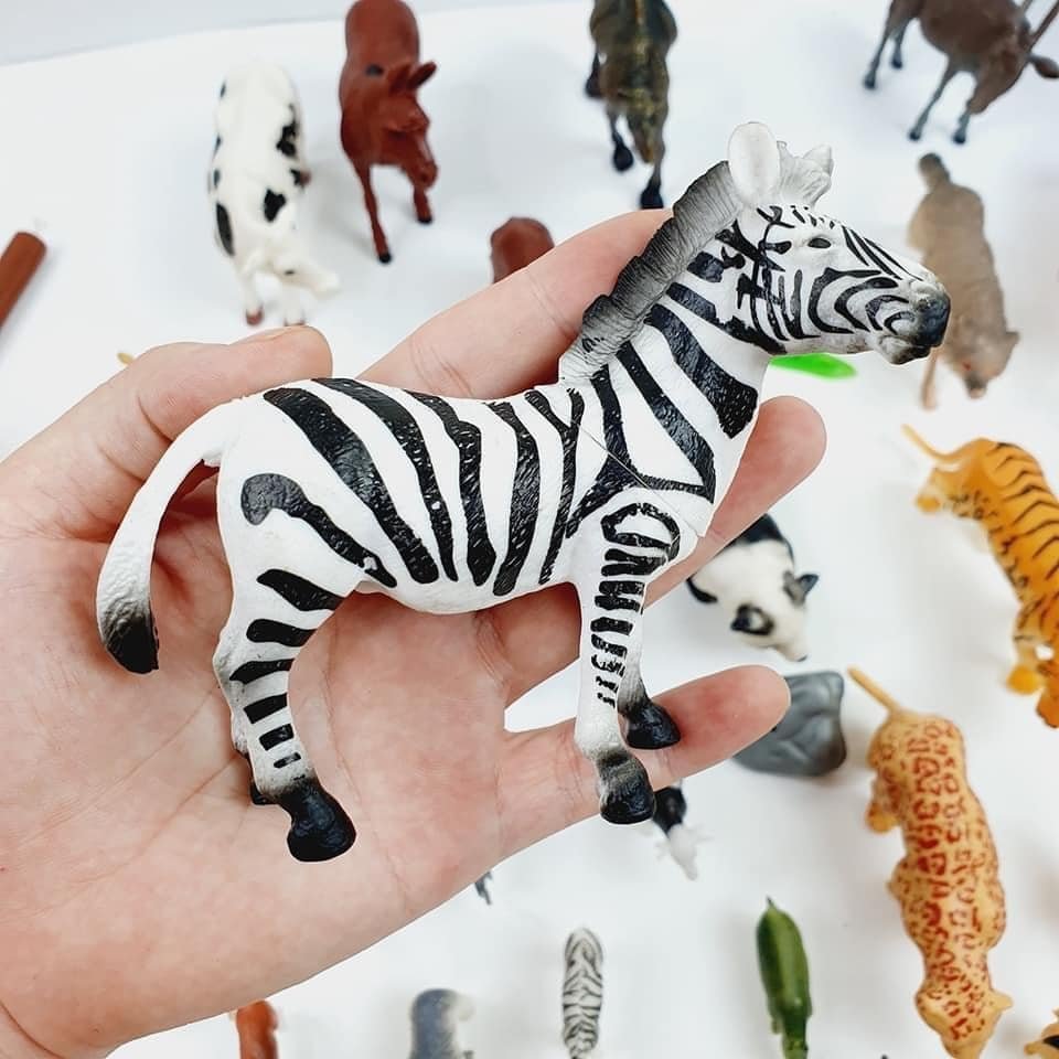[KHUYẾN MÃI] Bộ đồ chơi mô phỏng con vật, con thú rừng kèm tiểu cảnh 58 chi tiết có kèm hộp đựng cất gọn chất liệu nhựa dẻo đặc siêu bền, màu sắc như thật cho bé vừa học vừa chơi