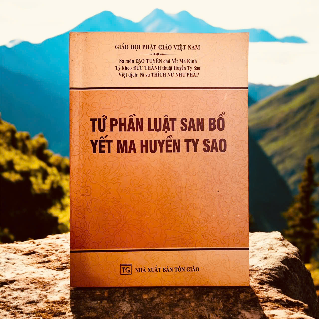 Sách - Tứ Phần Luật San Bổ Yết Ma Huyền Ty Sao - BM