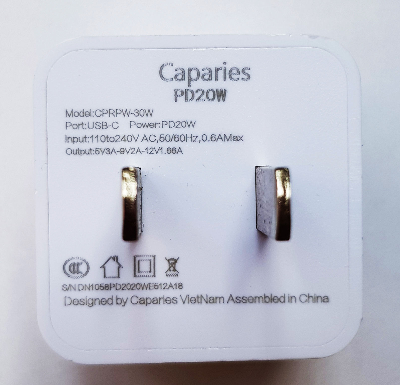 Củ Sạc CAPARIES PD MINI 20W 1 cổng USB-C tương thích PD - PDMINI20W - Hỗ trợ sạc nhanh 20W cho iPhone 8 trở lên và các dòng điện thoại dùng USB-C - Hàng Chính Hãng