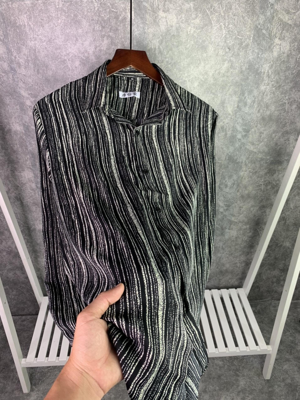 Áo sơ mi lụa form rộng họa tiết S1