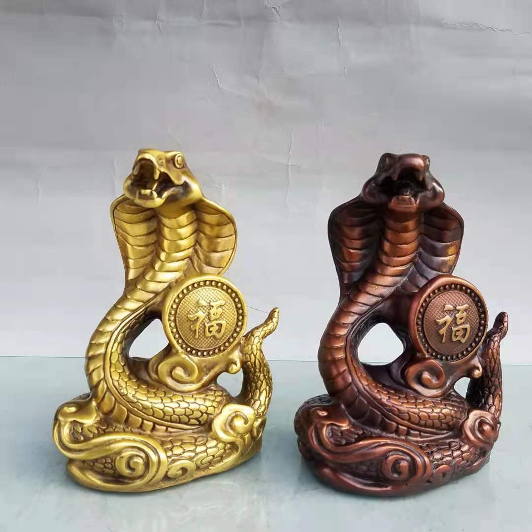 Tượng linh vật con rắn chầu chữ phúc bằng đồng thau cỡ trung phong thủy
