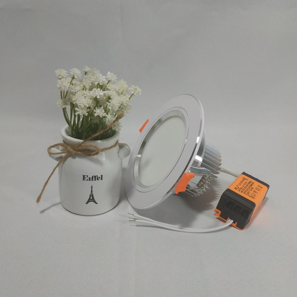 Đèn dowlight âm trần 7w khoét lỗ 90