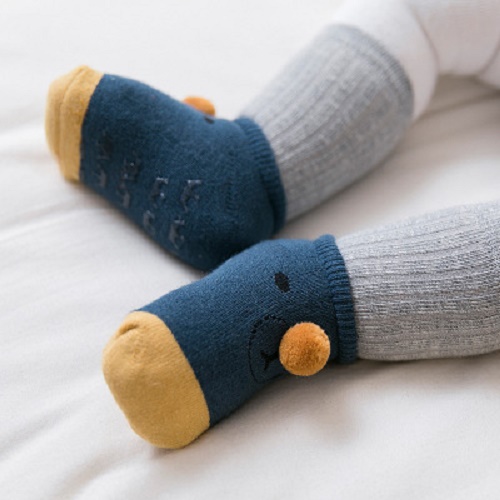 Bộ 2 đôi tất cổ cao và tất bàn cho bé