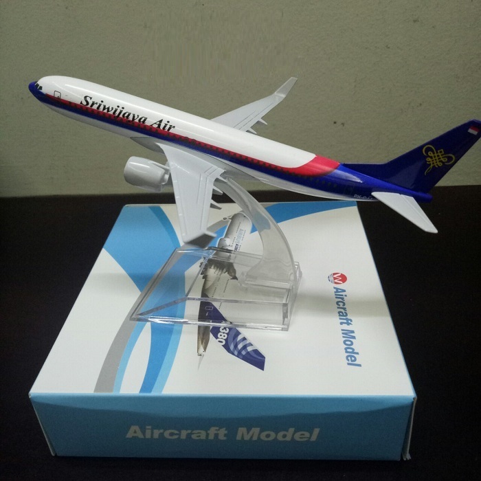 Mô hình máy bay tĩnh B737 Sriwijaya Air 16cm