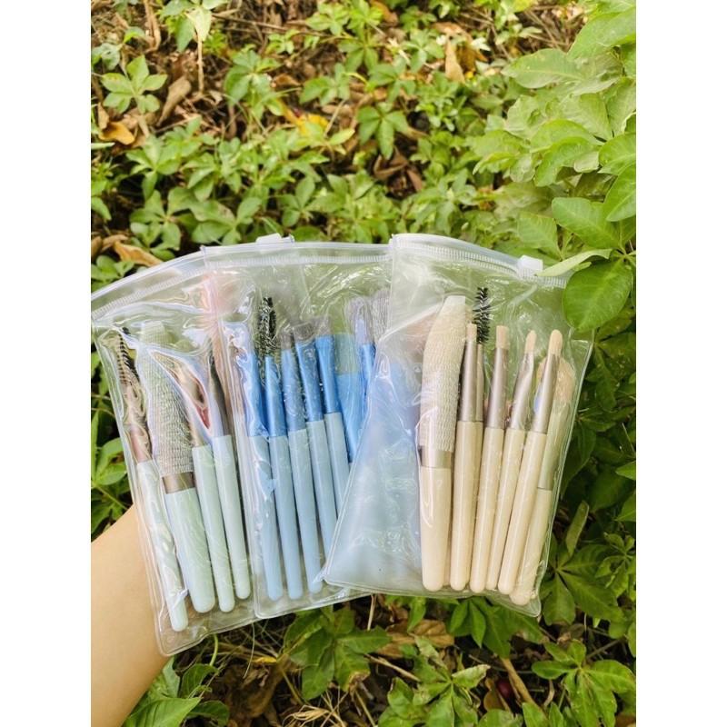 Set 8 cọ màu trang điểm pastel ulzzang kèm túi zip