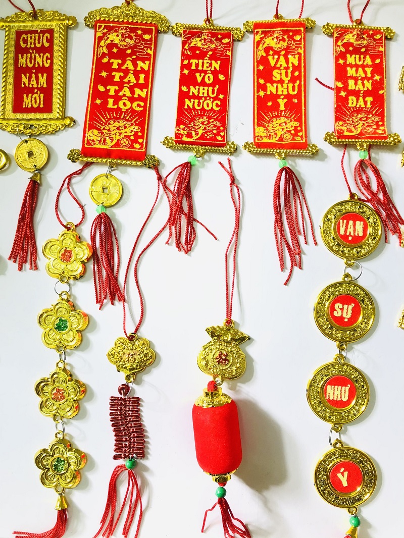 Combo 18 Dây Treo Đồng Tiền Vàng Câu Đối Thần Tài Mang Mai Mắn Tài Lộc