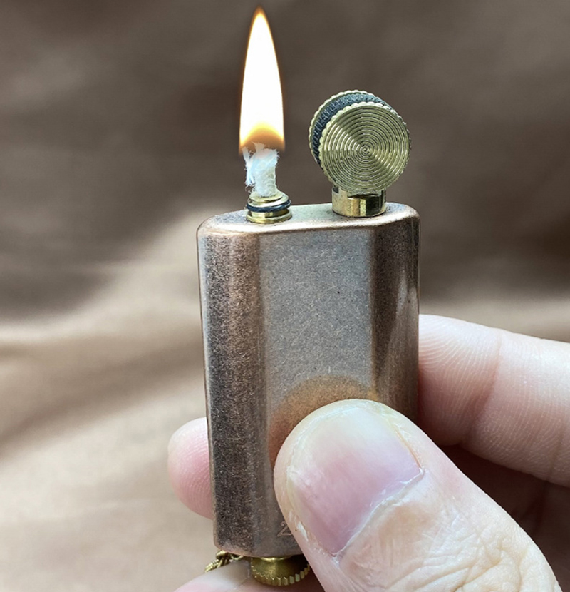 Vỏ Hột Quẹt Bật Lửa Xăng Đá Zorro Z770 Thiết Kế Độc Lạ