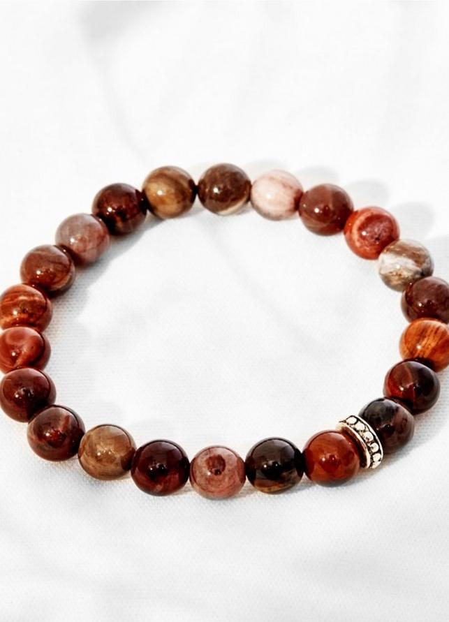 Vòng Tay Gỗ Hóa Thạch Charm Bạc Thái - Thổ Kim