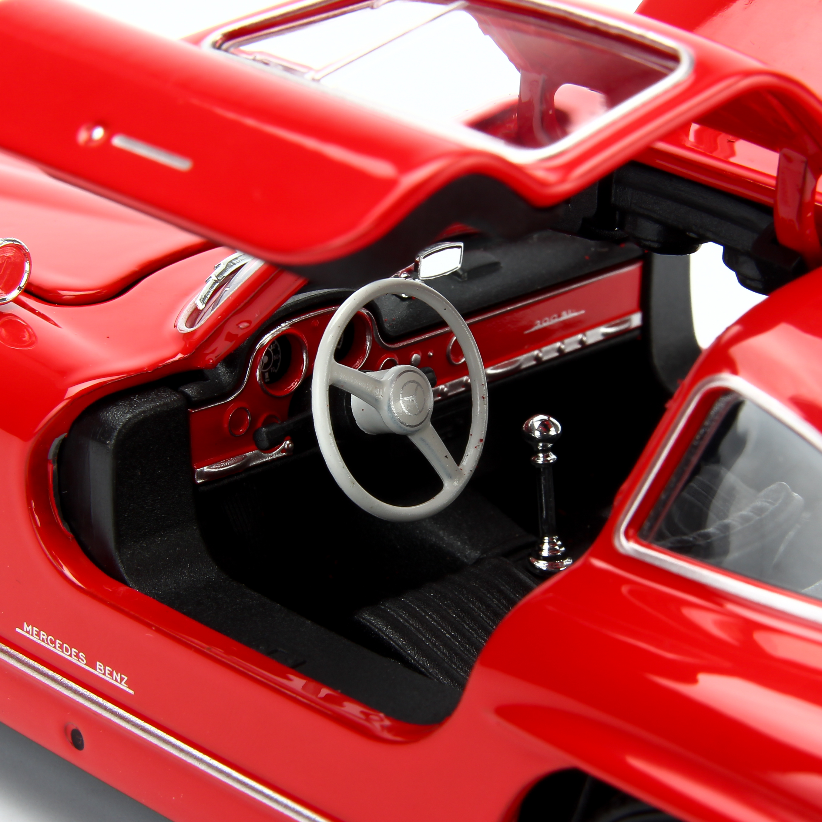 Mô hình xe Mercedes-Benz 300SL Red 1:24 Welly - 24064W