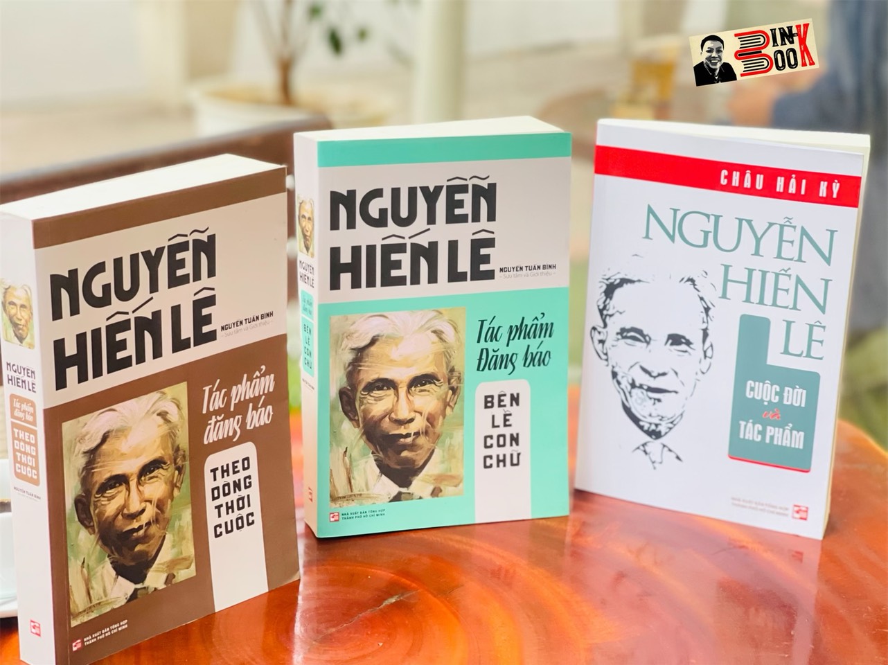 Bộ 2 cuốn NGUYỄN HIẾN LÊ TÁC PHẨM ĐĂNG BÁO: BÊN LỀ CON CHỮ + BÊN DÒNG THỜI CUỘC – Nguyễn Tuấn Bình; NGUYỄN HIẾN LÊ CUỘC ĐỜI VÀ TÁC PHẨM – Châu Hải Kỳ – Nxb Tổng hợp Thành phố Hồ Chí Minh
