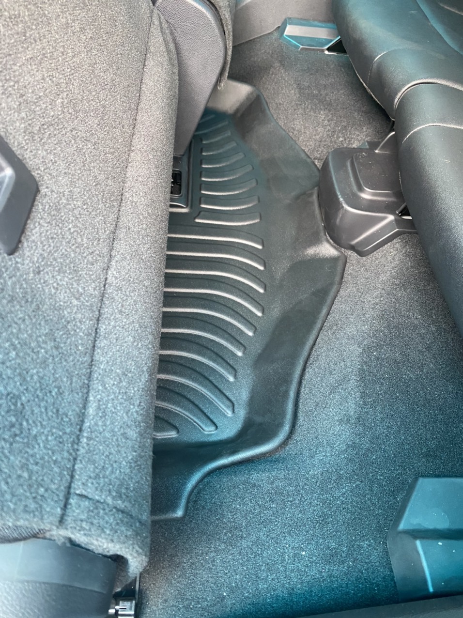 Thảm lót sàn xe ô tô Ford Everest 2022+ (sd) Nhãn hiệu Macsim chất liệu nhựa TPE cao cấp màu đen