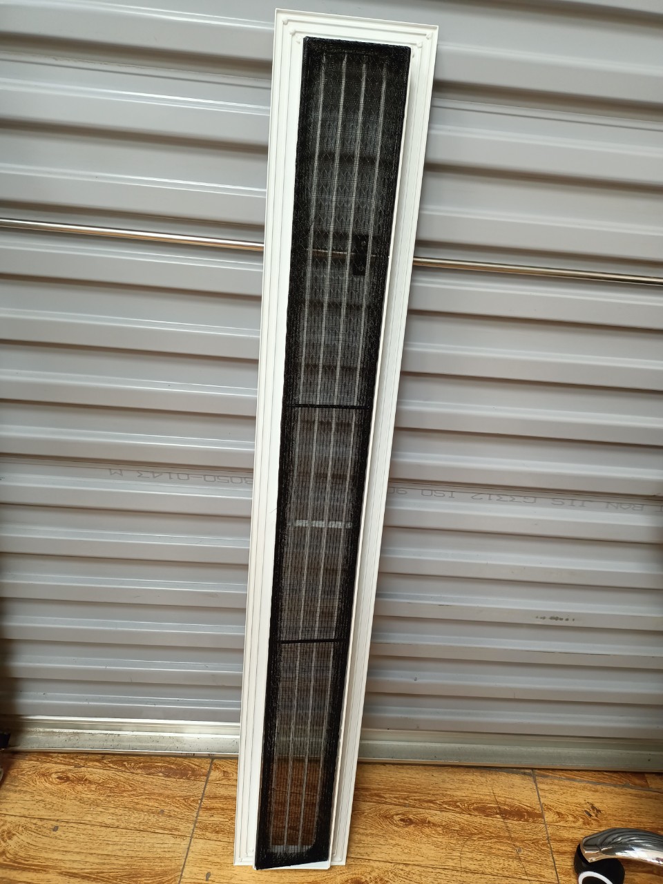 Combo 2 cửa nan bầu dục 1000x 150 và 1 lưới lọc bụi