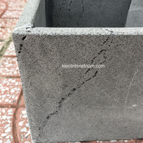 Chậu cây đá ong xám vuông 15x15x15cm trồng hoa hồng bi