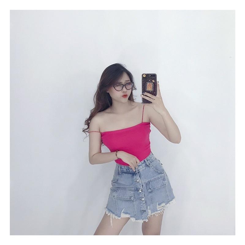 Áo hai dây trơn đơn giản dễ phối đồ