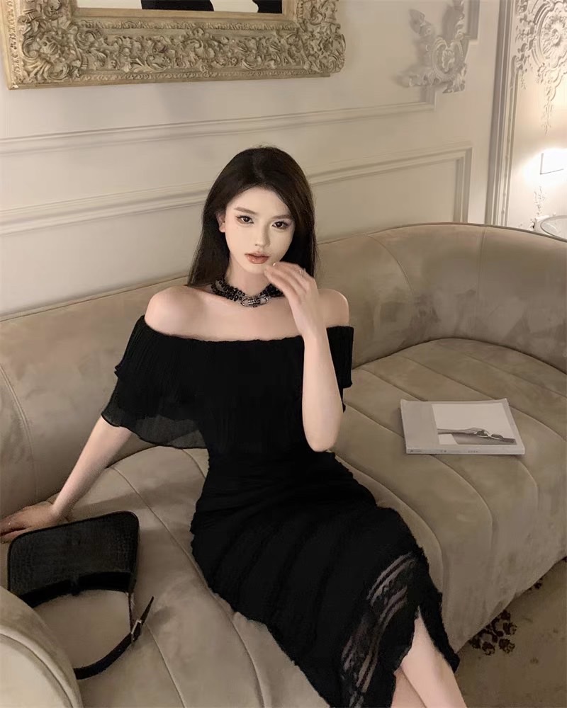 ĐẦM MIDI REN ĐI TIỆC SUÔNG ÔM BODY TRỄ VAI BÈOTRƠN ĐEN / TRẮNG DẠO PHỐ ĐI CHƠI