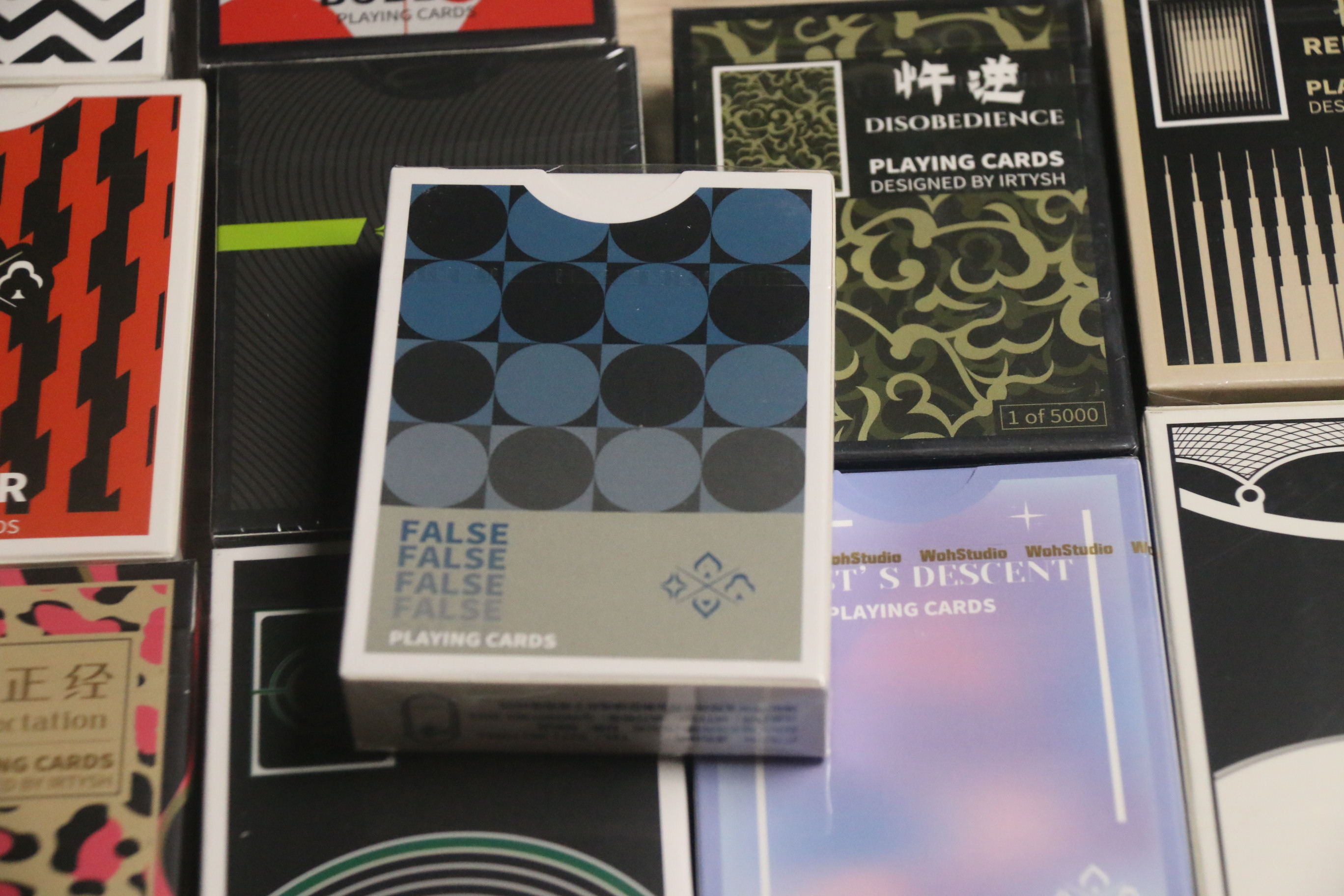 Bài 52 lá False playing cards