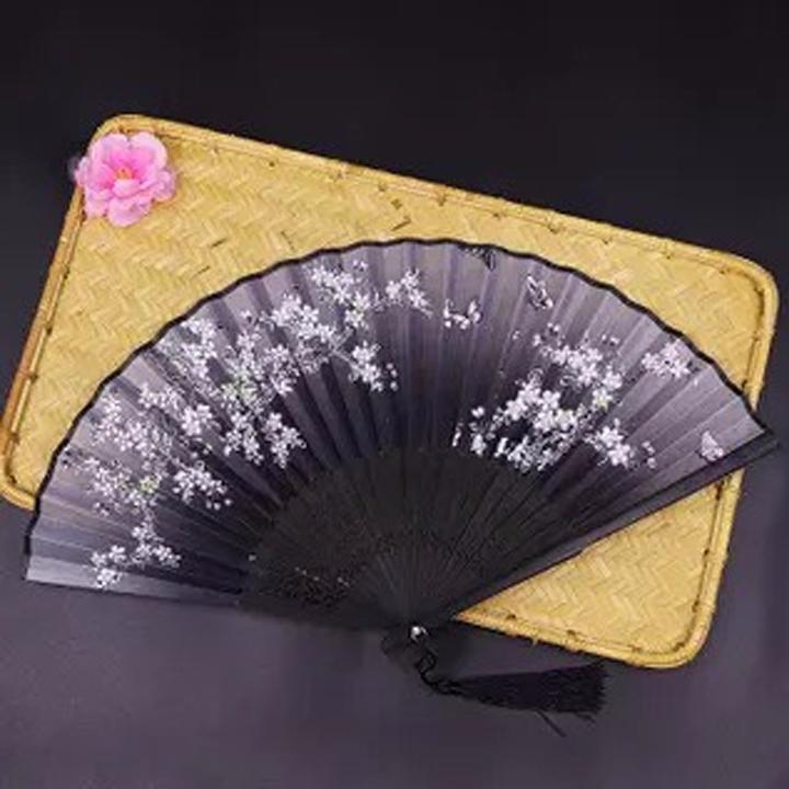 Quạt xếp quạt trúc cầm tay quạt phong cách cổ trang Trung Quốc in hoa trang trí mẫu xám mận tặng ảnh thiết kế Vcone