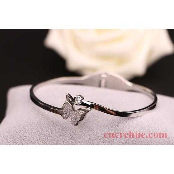 Vòng Tay Bướm Trắng Titanium-Không đen