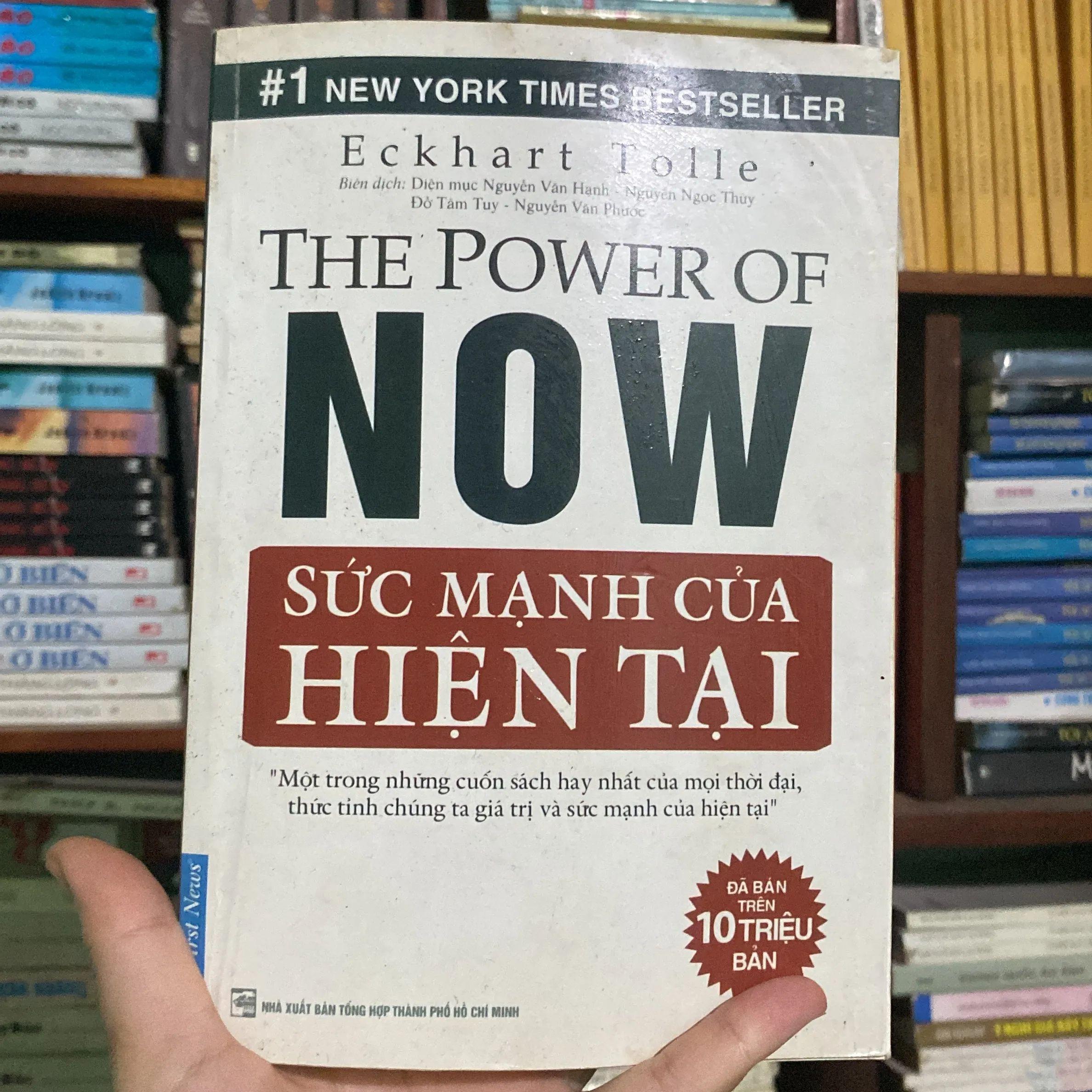 Sức Mạnh Của Hiện Tại