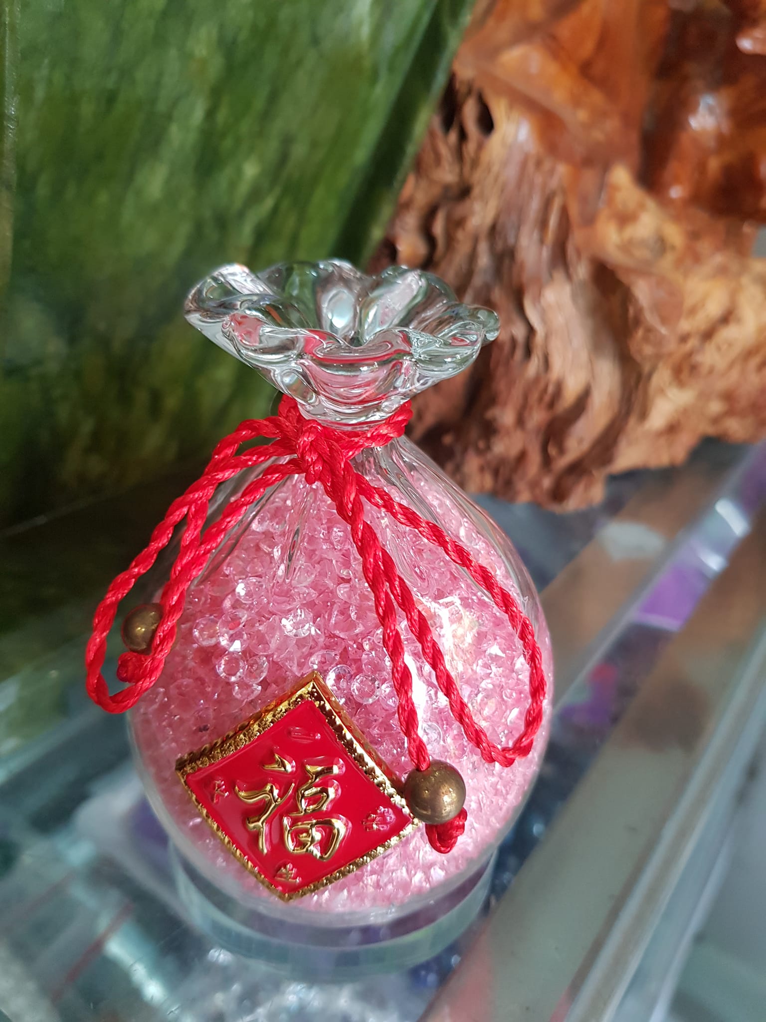 Túi tiền Để bàn làm việc và xe hơi Đá Thạch Anh HỒNG TƯƠI ĐẸP tự nhiên Size cao 10cm x 7cm hợp mệnh HỎA THỔ trưng rất đẹp xinh may mắn tài lộc ạ