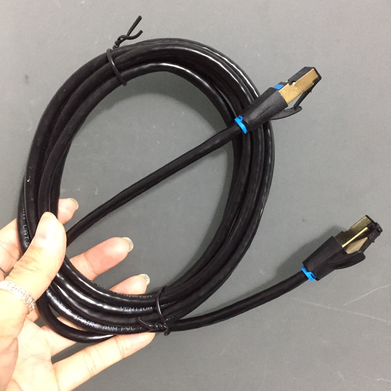 Cáp mạng RJ45 CAT8 SFTP Vention IKG dây dù IKA dây nhựa  - Hàng chính hãng