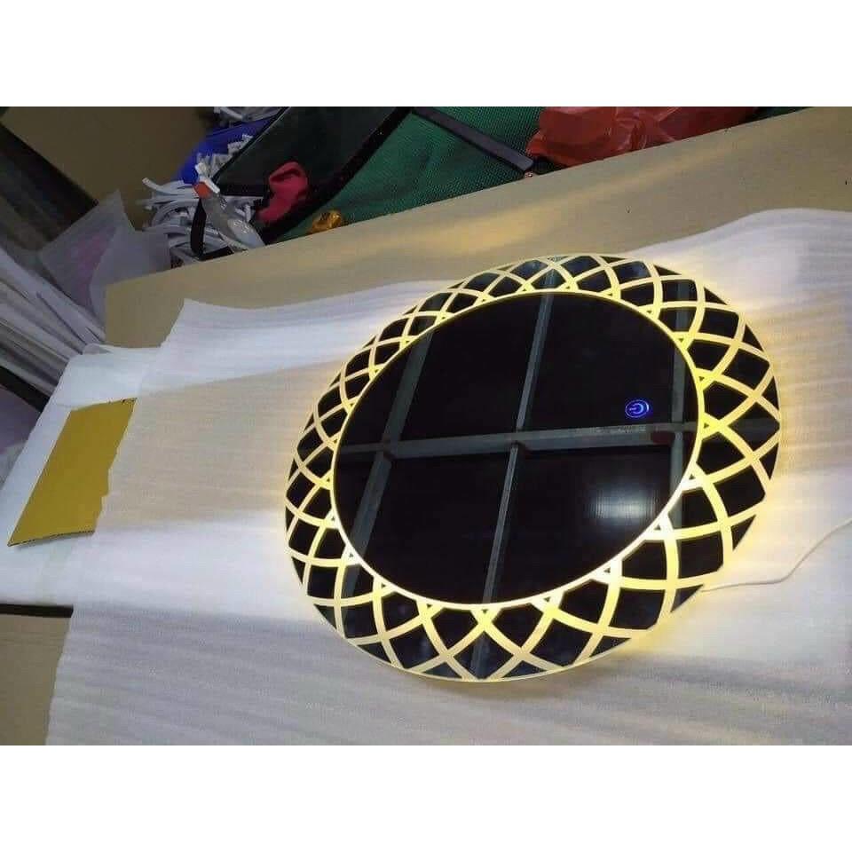 Gương led phun cát viền đan họa tiết