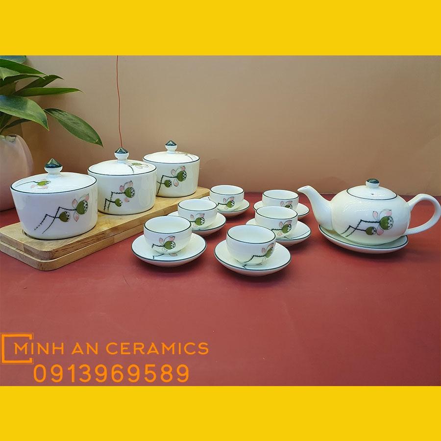 Bộ ấm chén Bát Tràng và 03 hộp mứt vẽ đài sen gốm Minh An Bát Tràng