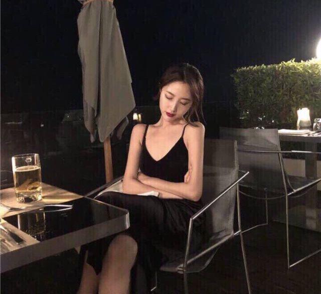 Đầm maxi hở lưng cổ V (có ảnh thật