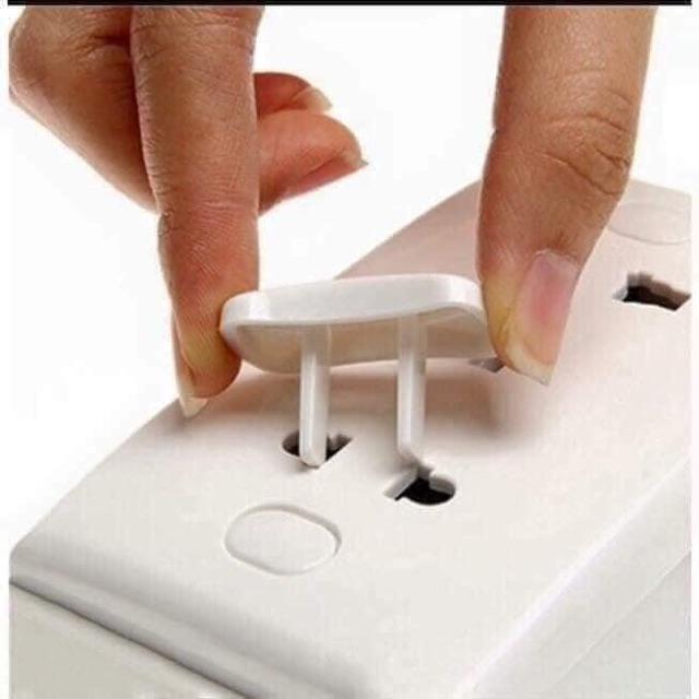 Nút bịt ổ điện an toàn cho bé