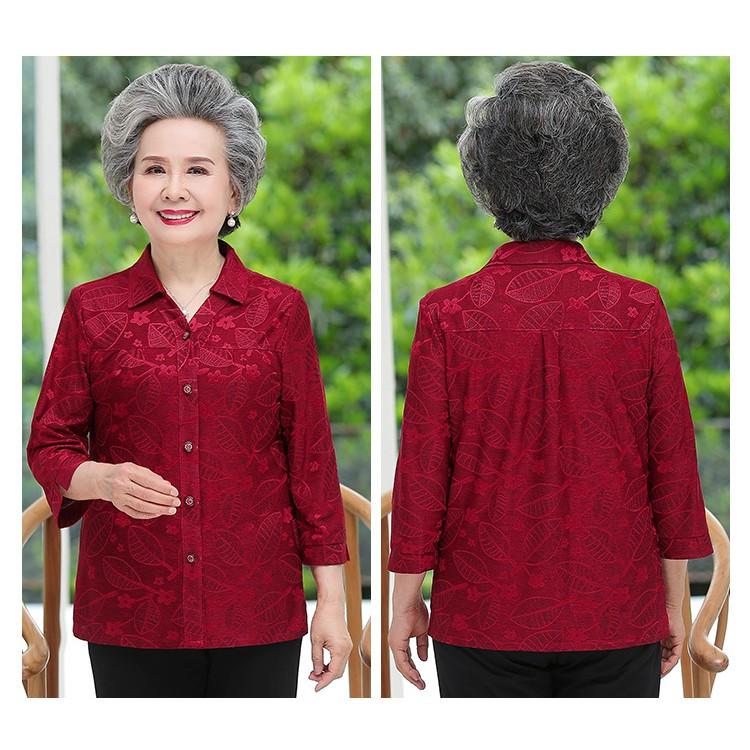 Bộ quần áo cao cấp cho người già