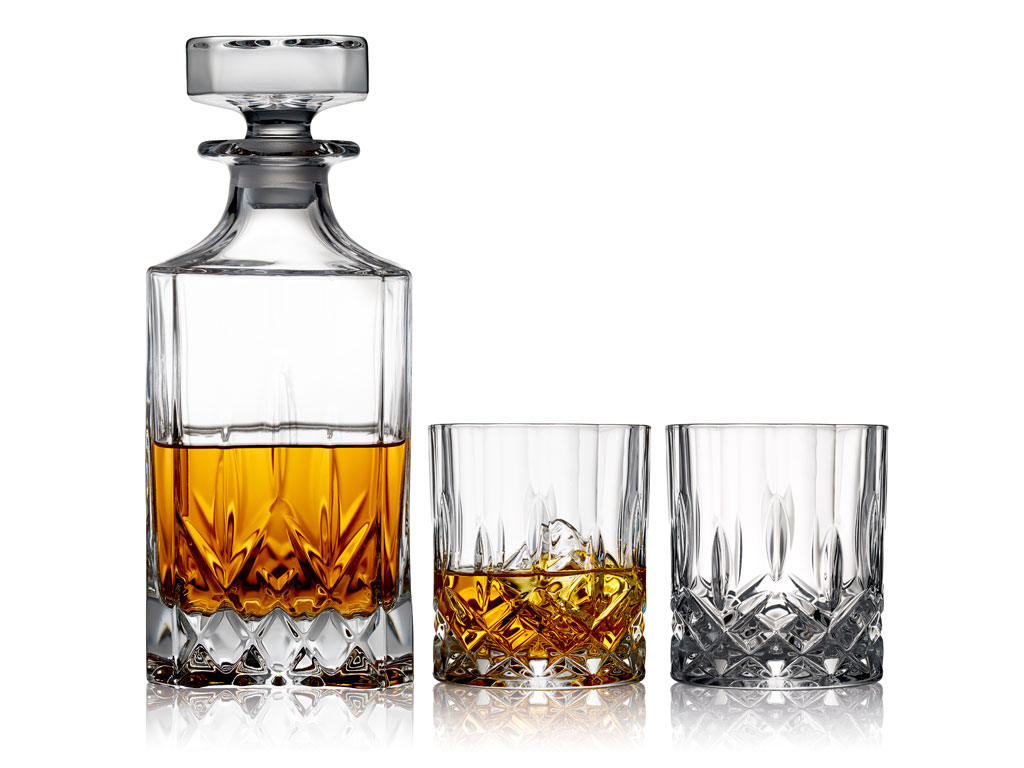 Bộ bình và 2 ly uống whisky